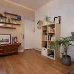 Quiet Apt On Courtyard Near Montmartre